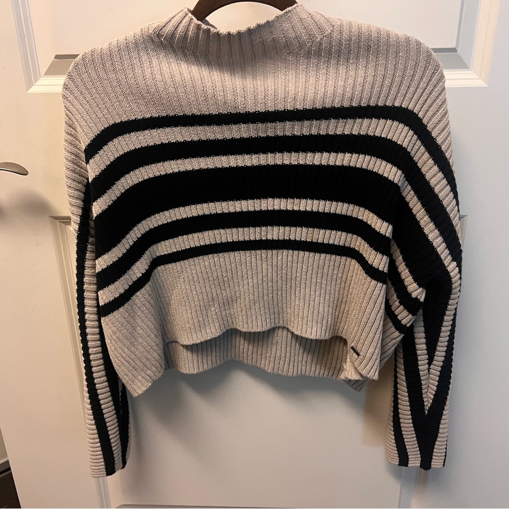 Hollister Striped Black and Cream Women's Sweater